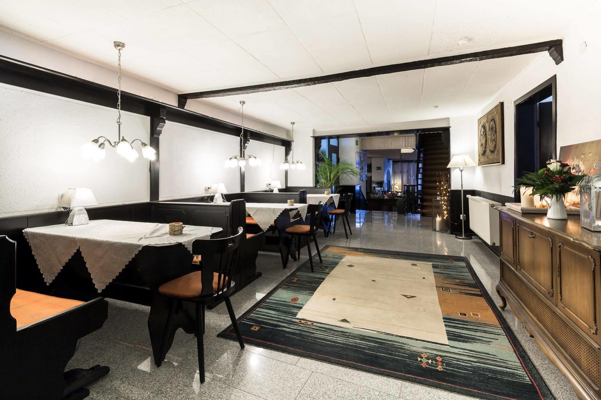 City Hotel Diez Диц Экстерьер фото