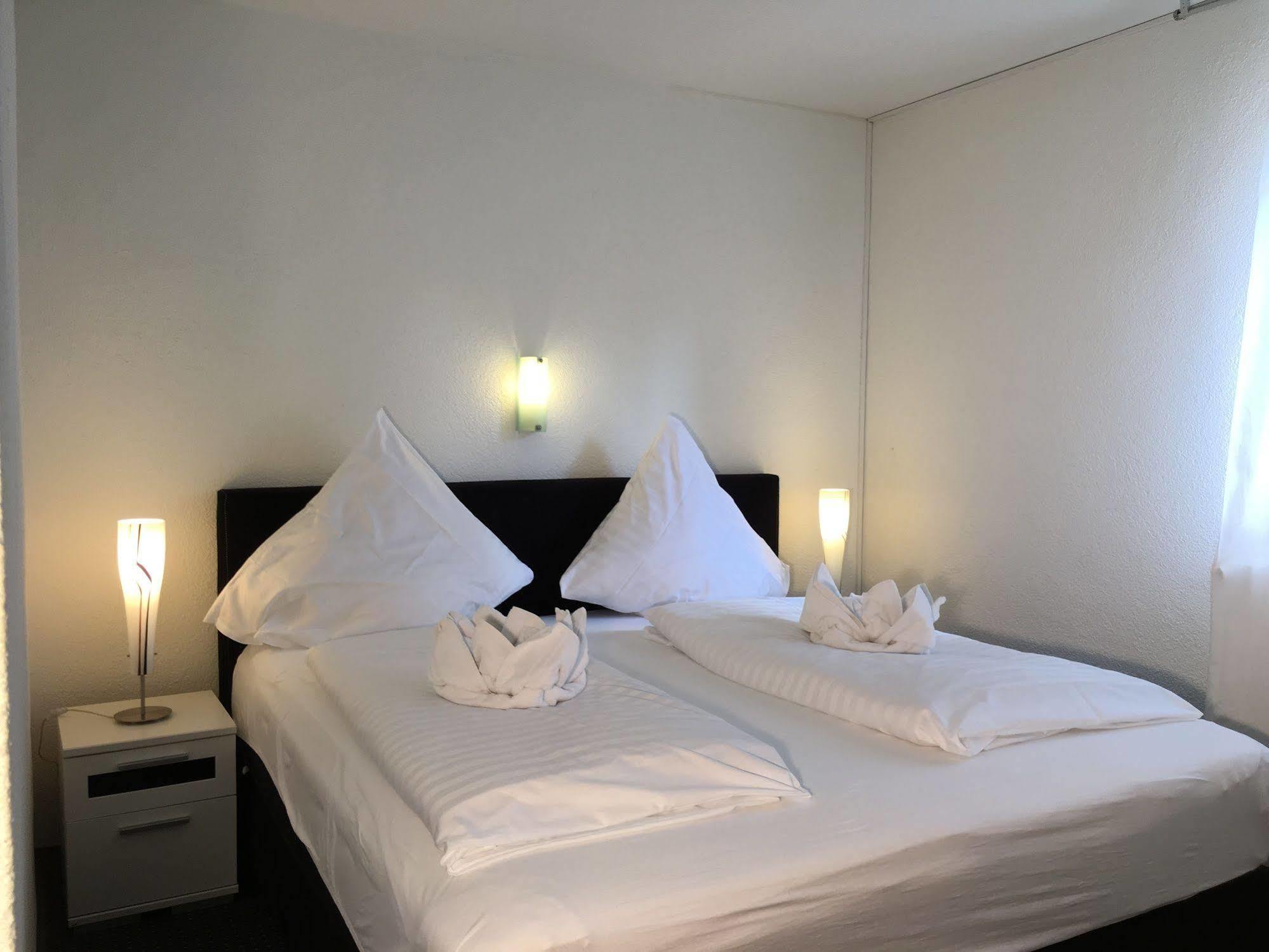 City Hotel Diez Диц Экстерьер фото